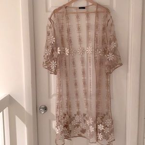 Duster / tan cream / see thru / open / duster